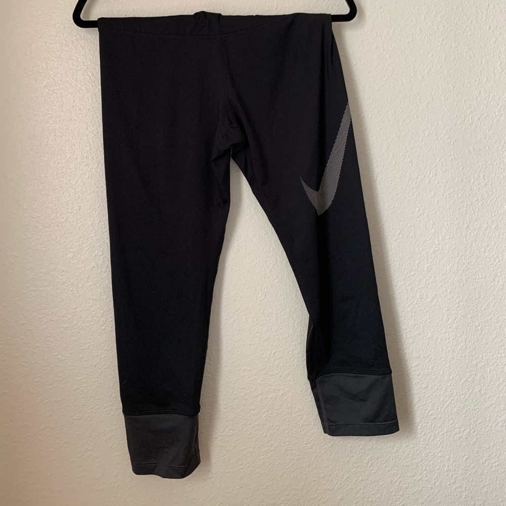 nike dri - fit cropped leggings